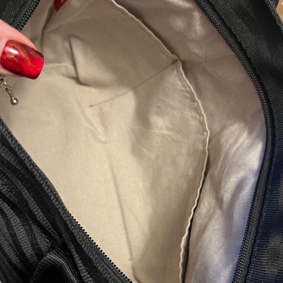 Harveys Classic Black Tote Bag - Picture 12 of 13